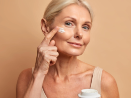 A good anti-wrinkle cream can help your skin glowing